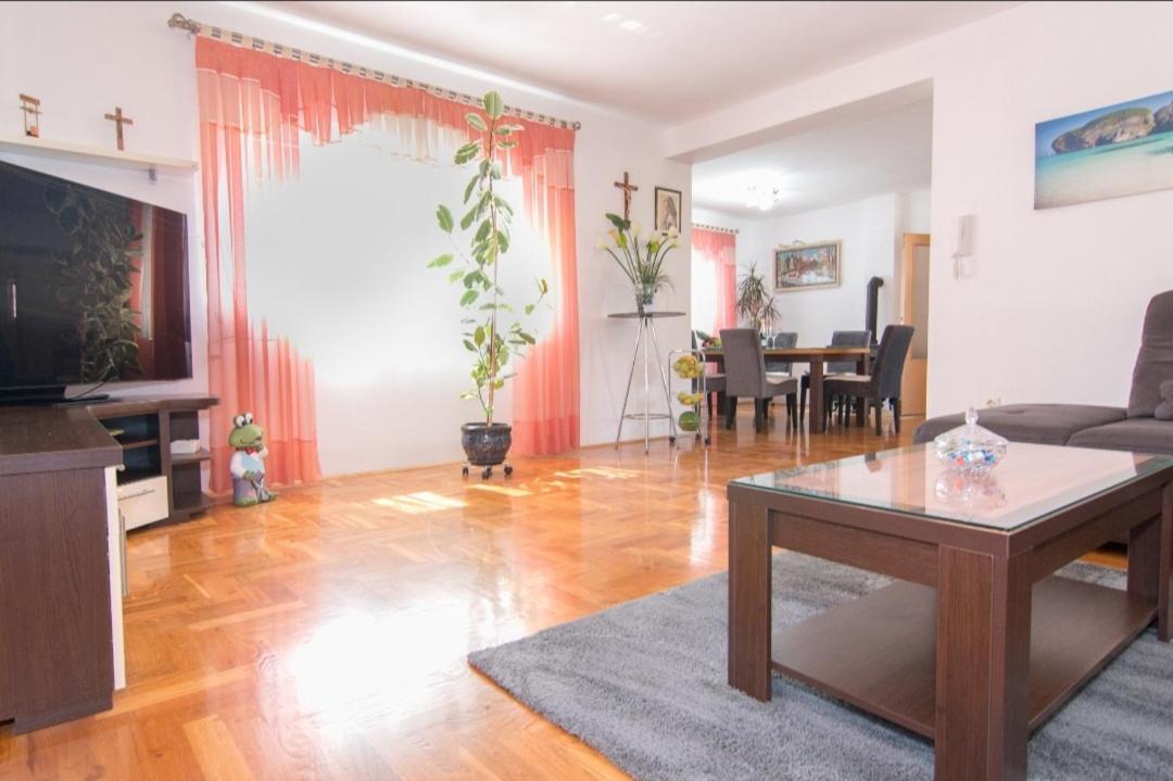 Antonella Fasana Apartment *